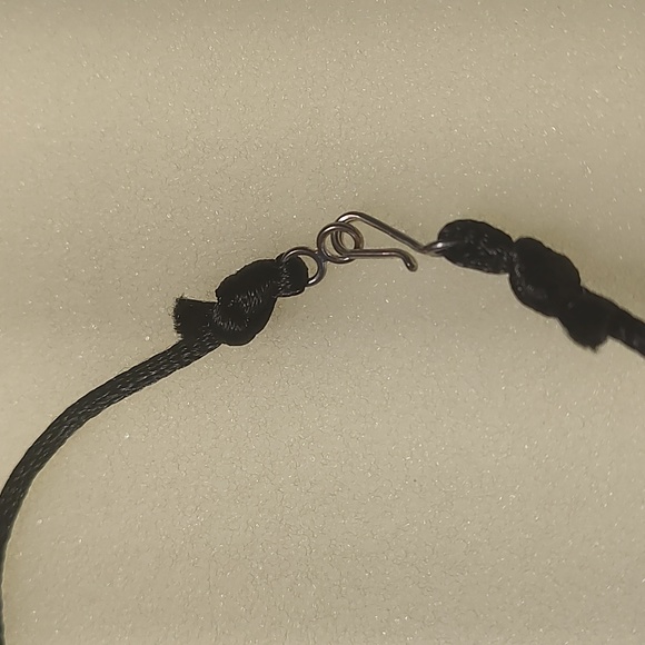 Nylon black necklace, beautiful stone, heavy and cold to touch,don't know name - Picture 4 of 4